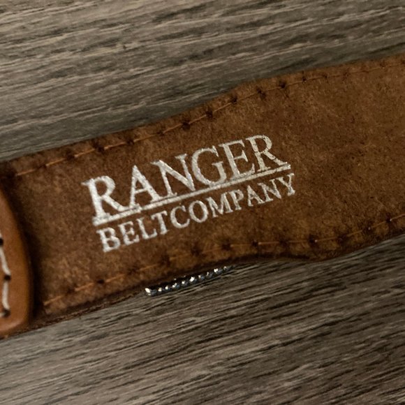 Ranger Belt Company Reddish Brow Silver Medallion Tooled  Genuine Leather Belt - Picture 6 of 10